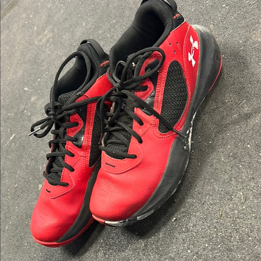 Under Armour Men's Red Athletic Shoes